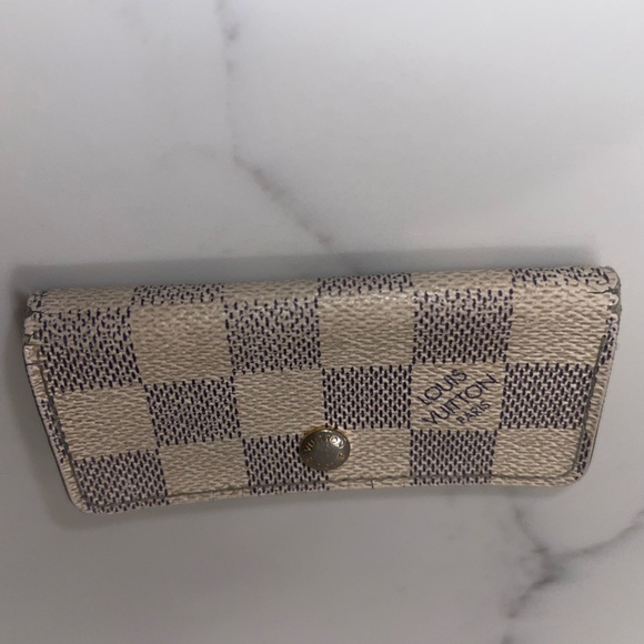 Authentic Louis Vuitton Damier Azur 4 ring key holder - Picture 7 of 16